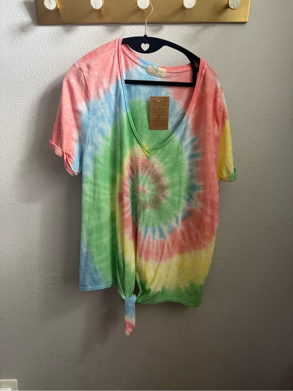 T.La Multicolor Tie-Dye V-Neck Short Sleeve Tee with Front Knot